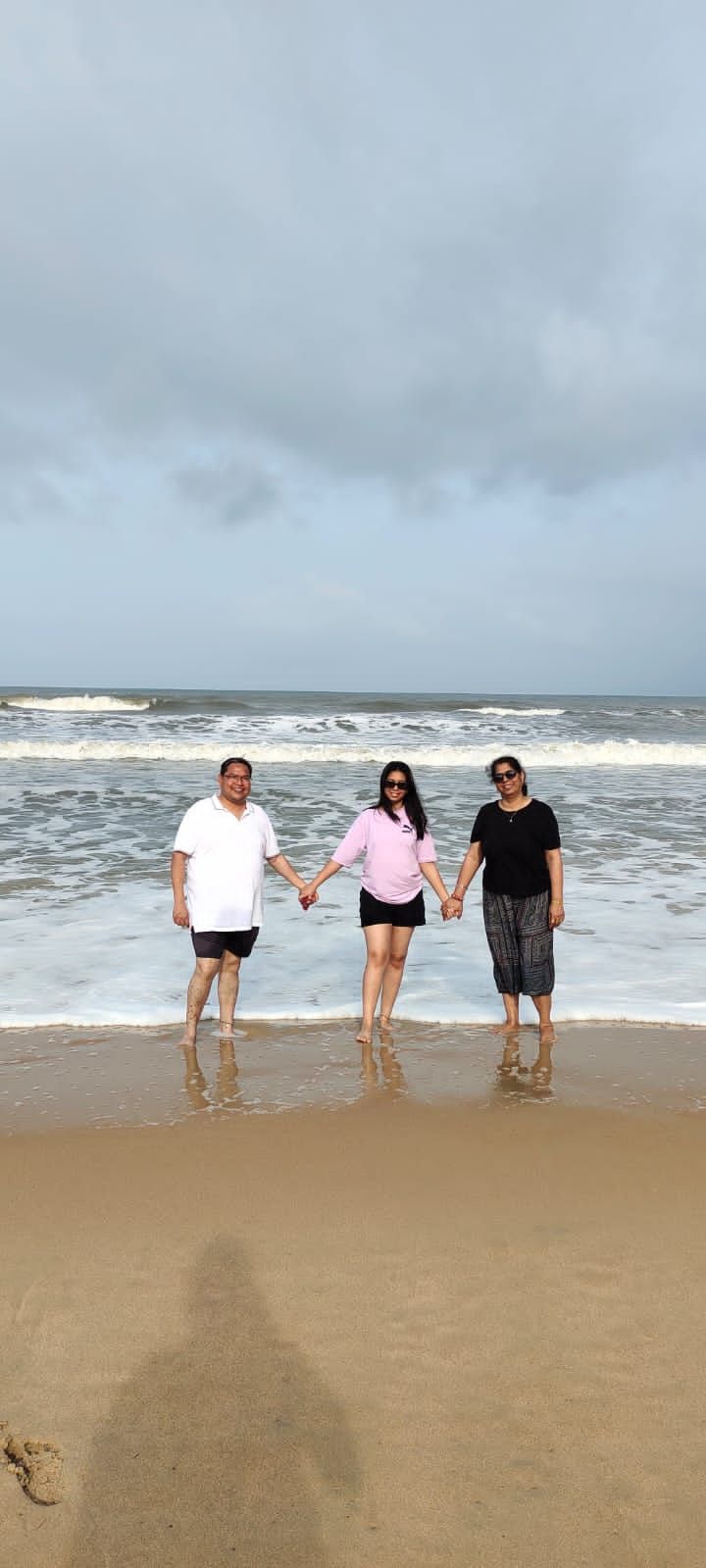 image of family at Goa beach